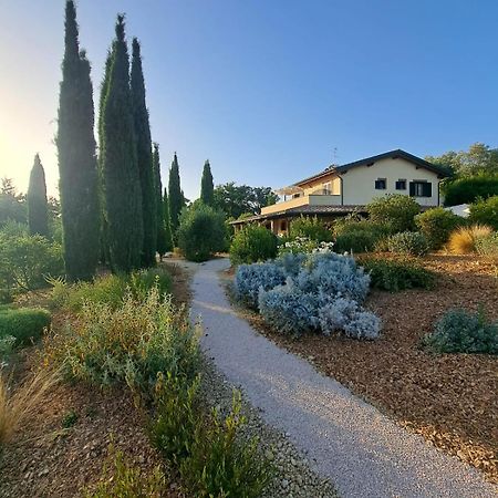 Casale Terre Rosse Garden Bed and Breakfast Saturnia Eksteriør billede
