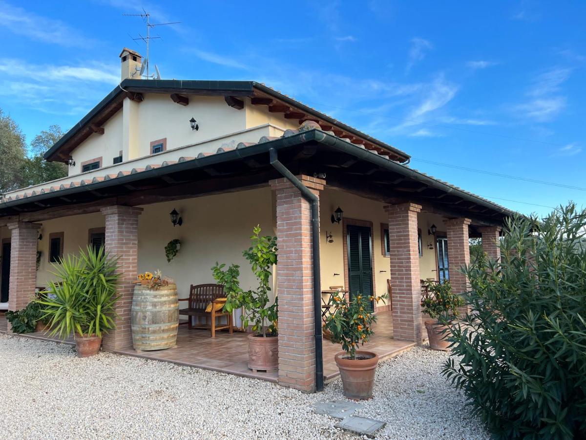 Casale Terre Rosse Garden Bed and Breakfast Saturnia Eksteriør billede